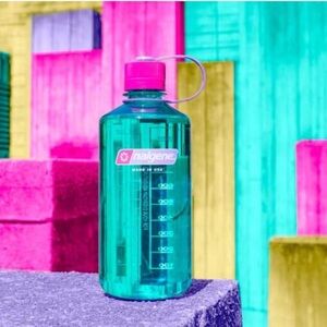 Nalgene 32oz Surfer BPA-Free Water Bottle